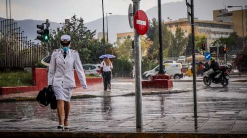 Μαρουσάκης: Η &quot;ψυχρή λίμνη&quot; φτάνει και στην Αττική με βροχές - Πότε υποχωρεί το φαινόμενο