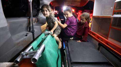 Οργή και διεθνείς αντιδράσεις μετά τον βομβαρδισμό νοσοκομείου στη Γάζα - Αλληλοκατηγορούνται Ισραήλ και Χαμάς