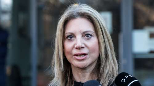 Καρυστιανού: Κυβέρνηση και αντιπολίτευση είναι μια γροθιά απέναντι σε έναν γονέα κι ένα κίνημα πολιτών