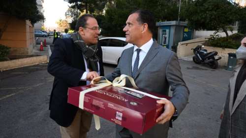 Επίσκεψη Γεωργιάδη σε ΕΚΑΒ και εφημερεύοντα νοσοκομεία της Αττικής την πρώτη μέρα του χρόνου [εικόνες]