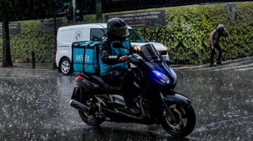 Κακοκαιρία: Μέτρα για τους εργαζόμενους που δουλεύουν σε εξωτερικούς χώρους - Τι ισχύει για τα delivery