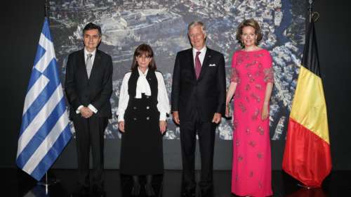 Στο Μουσείο της Ακρόπολης το βασιλικό ζεύγος του Βελγίου με την Κατερίνα Σακελλαροπούλου [Εικόνες]