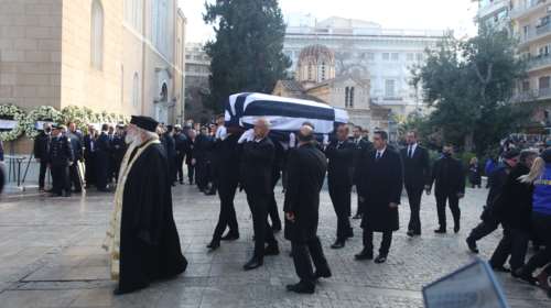 Πώς σχολίασαν τα διεθνή ΜΜΕ την κηδεία του Κωνσταντίνου: &quot;Η Ελλάδα είχε βασιλιά ξανά για μία ημέρα&quot; [βίντεο]