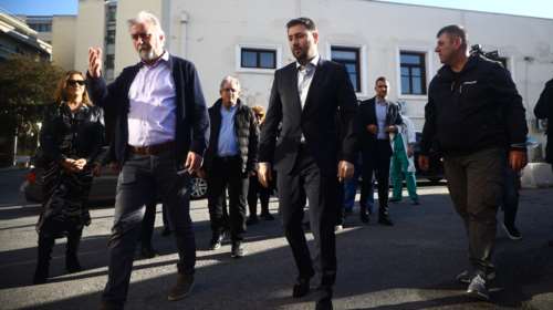 Ανδρουλάκης από Θεσσαλονίκη: Μία στις τρεις κλινικές κινδυνεύει με λουκέτο στην Κεντρική Μακεδονία