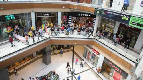 Ανοίγουν τη Δευτέρα στις 10 το πρωί τα εμπορικά κέντρα και τα εκπτωτικά καταστήματα