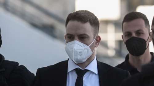 Σε λίγο η απόφαση για τον Μπάμπη Αναγνωστόπουλο: Καταπέλτης η εισαγγελέας - Η Καρολάιν πήγε σαν το σκυλί στα αμπέλι