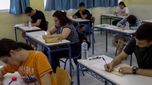 Πανελλαδικές: Ποιοι υποψήφιοι μπορούν να δώσουν εξετάσεις προφορικά - Αναλυτικά το ΦΕΚ