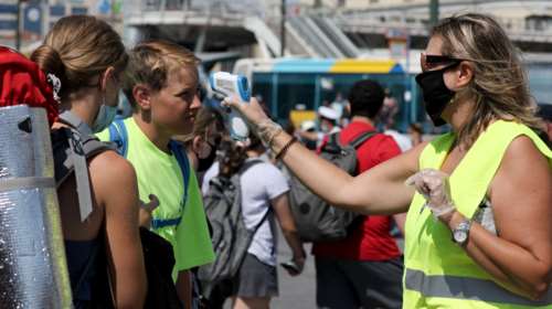 Κορονοϊός: Συνεχίζονται οι έλεγχοι στο λιμάνι του Πειραιά - Πού θα βρίσκονται τα κλιμάκια έως την Κυριακή [Εικόνες]