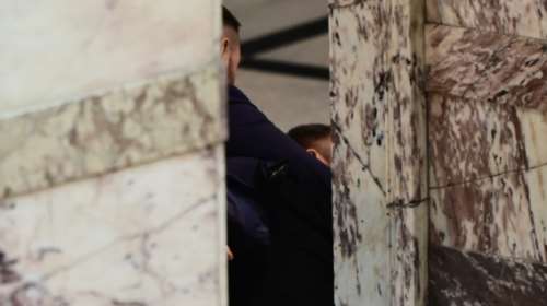 Αποκαλυπτική μαρτυρία για το επεισόδιο μεταξύ Γραμμένου και Φλώρου: Τον έπιασε με κεφαλοκλείδωμα  και τον έριξε κάτω