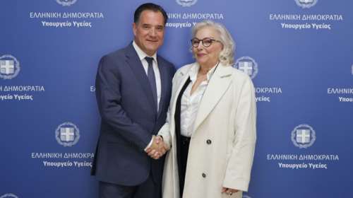 Ο Γεωργιάδης συνάντησε την πρώτη ασθενή που της συνταγογράφησαν φαρμακευτική κάνναβη: &quot;Ξεπέρασα και τον εαυτό μου&quot;...