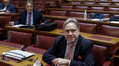 Ενταση στη Βουλή μετά την επιστολή Ράμμου (ΑΔΑΕ) για τις υποκλοπές - Αποχώρησε ο ΣΥΡΙΖΑ