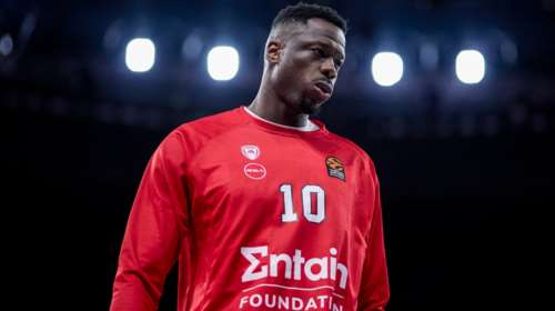 Σοκ στον Ολυμπιακό: Χάνει για καιρό τον Μουσταφά Φαλ