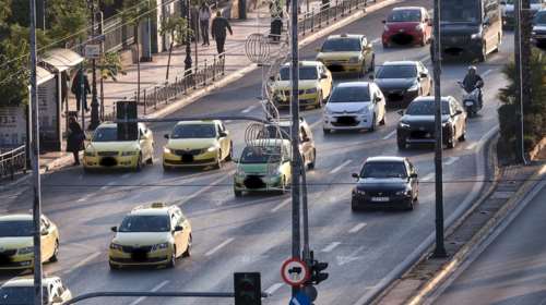 Κάμερες σε οκτώ σημεία της Αττικής και σε 10 γραμμές λεωφορείων για τις παραβάσεις του ΚΟΚ - Με SMS το πρόστιμο στον οδηγό