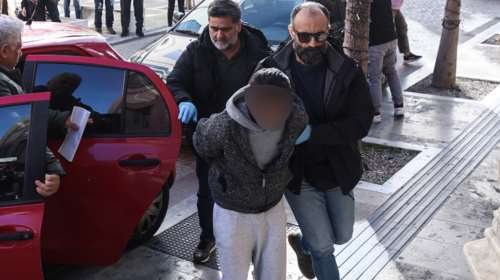 Ηράκλειο: &quot;Ηταν παγωμένο&quot;, αποκαλύπτει η γιατρός του ΕΚΑΒ για την κακοποίηση του 3χρονου - Αρνητικά τα πρώτα εγκεφαλικά τεστ