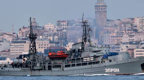 Πόλεμος στην Ουκρανία: Η Τουρκία κλείνει τα Στενά του Βοσπόρου για τα πολεμικά πλοία - Εφαρμόζει τη Συνθήκη του Μοντρέ