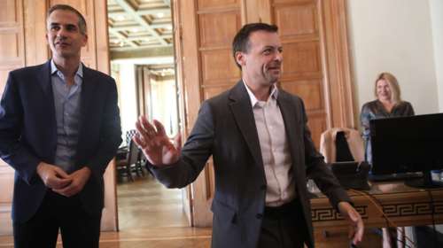 Κόντρα Μπακογιάννη-Δούκα: &quot;Λυπούμαστε που διακόψατε τον προεκλογικό αγώνα&quot; - &quot;Θλιβερός ο ρόλος του εργολάβου της κυβέρνησης&quot;