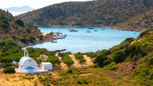 Αυτό το ελληνικό νησί είναι στην κορυφή των ανερχόμενων προορισμών για ταξίδια περιπέτειας