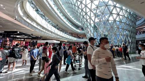 Συναγερμός για τον HMPV: Πόσο εύκολο είναι να εξαπλωθεί ο ανθρώπινος μεταπνευμονοϊός - Τα συμπτώματα που προβληματίζουν