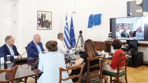 Τηλεδιάσκεψη του Κυριάκου Μητσοτάκη με τον δήμαρχο Αμοργού για την πρωτοβουλία &quot;Αμοργόραμα&quot;