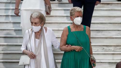 Έλενα Ακρίτα: "Καρφιά" για ΝΔ και τα δεξιά κόμματα που δεν έβγαλαν ανακοίνωση για τον θάνατο της μητέρας της