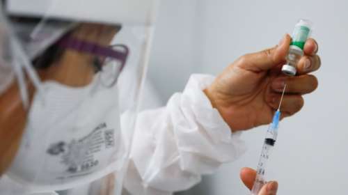 Κορονοϊός: Τον Οκτώβριο τα εμβόλια για την Όμικρον και τις υποπαραλλαγές της - Δηλώσεις Πλεύρη