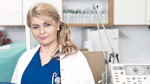 Από λεπτό σε λεπτό ο πρώτος εμβολιασμός στην Ελλάδα - Στον Ευαγγελισμό θα κάνει το εμβόλιο η νοσηλεύτρια Ευσταθία Καμπισιούλη