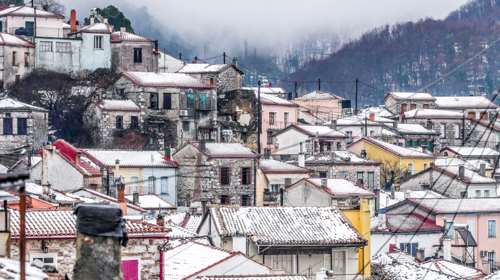 Κακοκαιρία: Πώς θα εξελιχθούν τα φαινόμενα τις επόμενες ώρες και τη Δευτέρα - Το δύσκολο 3ωρο με καταιγίδες στην Αττική - Χάρτες