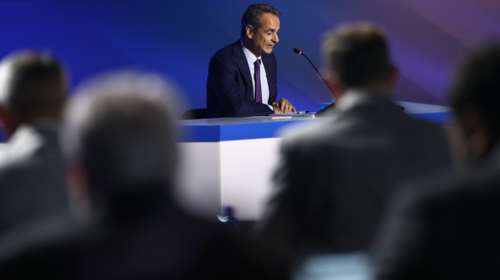 ΔΕΘ: Μοίρασαν γάντια και κουβέρτες στους δημοσιογράφους επειδή ο κλιματισμός είναι πολύ χαμηλά [εικόνα]