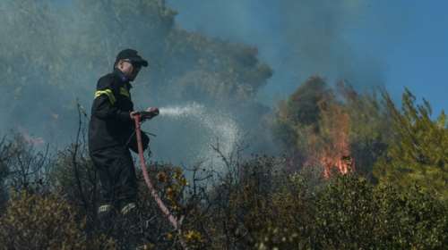 Ακραίος κίνδυνος για πυρκαγιά το Σαββατοκύριακο - Ποιες περιοχές κινδυνεύουν [χάρτες]