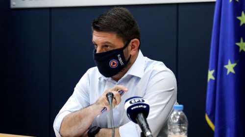 Τι είπε ο Χαρδαλιάς για την 24χρονη Θεσσαλονικιά που ταξίδεψε στη Σαντορίνη με κορονοϊό [Βίντεο]