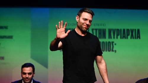 Αποθεώνουν τον Στέφανο Κασσελάκη: Η κίνηση ματ που &quot;έσβησε&quot; Αχτσιόγλου- Τεμπονέρα
