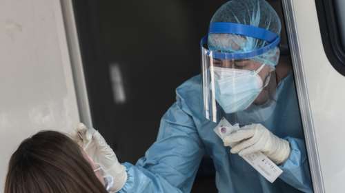 Κορονοϊός: 2.218 νέα κρούσματα τη Δευτέρα - 13 θάνατοι, στους 250 οι διασωληνωμένοι