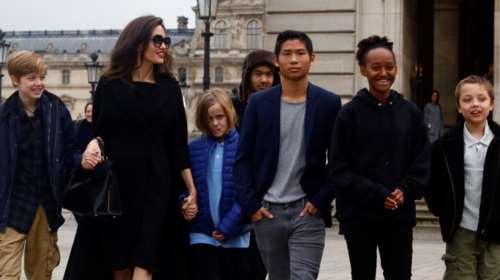 Μάντοξ Τζολί Πιτ: Η ημέρα που είδε την Τζολί στο ορφανοτροφείο και την έκανε να τον προσέξει