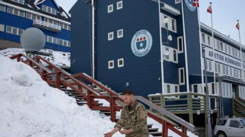 Βήμα πίσω από τις ΗΠΑ για τη Γροιλανδία: "Είναι σύμμαχος, όχι περιουσιακό στοιχείο"