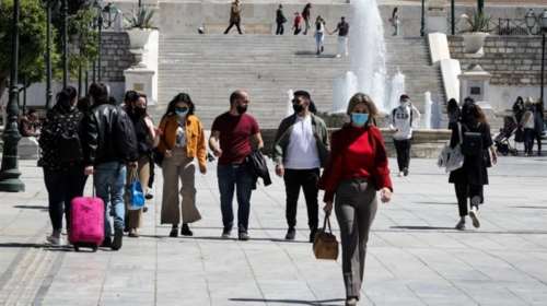 Κορονοϊός: Σε πλήρη ύφεση η πανδημία - Οι 3 λόγοι που οδήγησαν στην άρση των περιοριστικών μέτρων