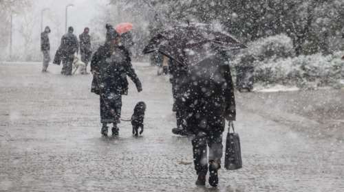 "Κακοκαιρία Ελπίς": Ενδεχόμενο να κηρυχθεί αύριο αργία - Τι είπε ο κυβερνητικός εκπρόσωπος