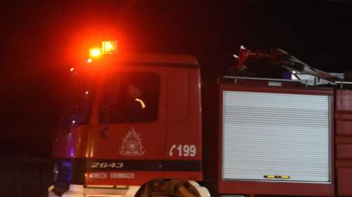 Φωτιά σε εστιατόριο στη Λεωφόρο Αμφιθέας - Επί τόπου η Πυροσβεστική [βίντεο]