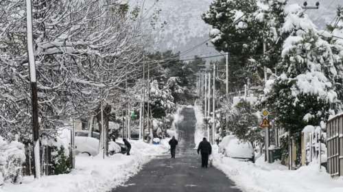 Τσατραφύλλιας: Διπολικός ο καιρός τις επόμενες ημέρες - Από τα 22άρια σε χιόνια, καταιγίδες και θυελλώδεις ανέμους