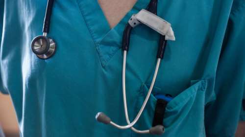 Ραγάδα πρωκτού: Ποια τα αίτια, τα συμπτώματα και η θεραπεία