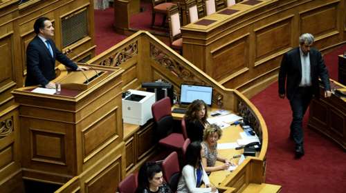 Πολάκης κατά Γεωργιάδη για τα "εικονικά" τιμολόγια στο ΚΕΕΛΠΝΟ: "Φωνάζει ο κλέφτης να φοβηθεί ο νοικοκύρης"