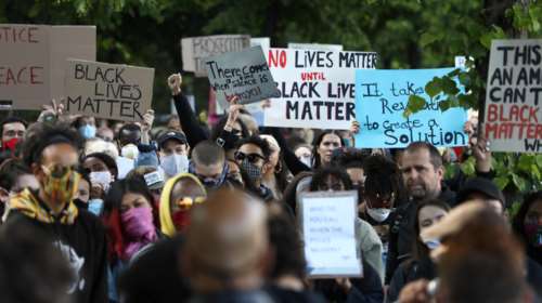Τζορτζ Φλόιντ: Σε πλήρη κινητοποίηση η Εθνοφρουρά της Μινεσότα