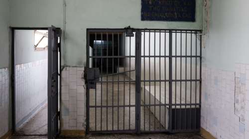 Φυλάκιση δύο ετών στον 32χρονο για τις επιθέσεις στο Αιγάλεω - "Δεν ήμουν καλά, δεν λειτουργούσε το μυαλό μου"