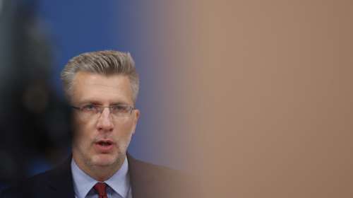 Η απάντηση Σκέρτσου στην ανακοίνωση των συνδέσμων του ΠΑΟΚ: Εγώ είμαι ΠΑΟΚ και στηρίζω Μητσοτάκη