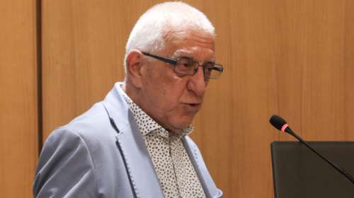 Αιχμές Κακλαμάνη σε Σκυλακάκη: Όταν η ΔΕΗ έχει ένα δισ. ευρώ κέρδη, μεγάλο μέρος τους πρέπει να επιστραφεί στον καταναλωτή