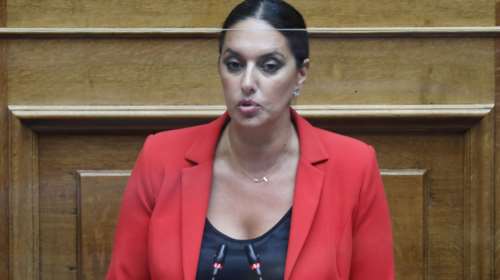 Νόνη Δούνια: Η Αχτσιόγλου ηττήθηκε από τον Κασσελάκη γιατί είναι γυναίκα - Ο νέος πρόεδρος έφερε στον ΣΥΡΙΖΑ το lifestyle