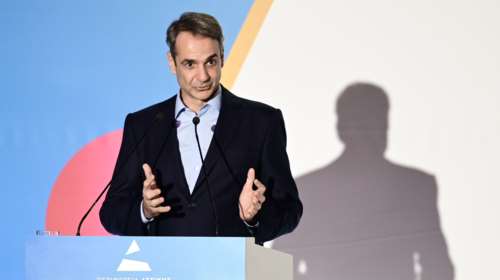 Γιατί ο Μητσοτάκης βάζει φρένο στα σενάρια πρόωρων εκλογών ή αλλαγής του εκλογικού νόμου - Επιμένει στην αυτοδυναμία η ΝΔ