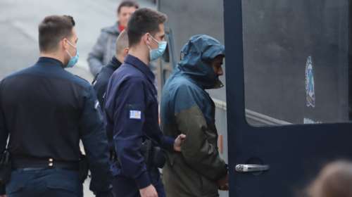 Κολωνός: Απίστευτη δήλωση για τη 12χρονη από δικηγόρο &quot;πελατών&quot; - &quot;Είχε επιλέξει για να επιβιώσει μία συγκεκριμένη στάση ζωής&quot;