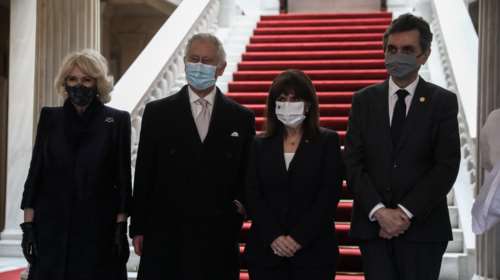 Επιστολή Καρόλου στη Σακελλαροπούλου για τις φωτιές: &quot;Οδυνηρό να σκέφτομαι τον πόνο που υπομένει η Ελλάδα&quot;