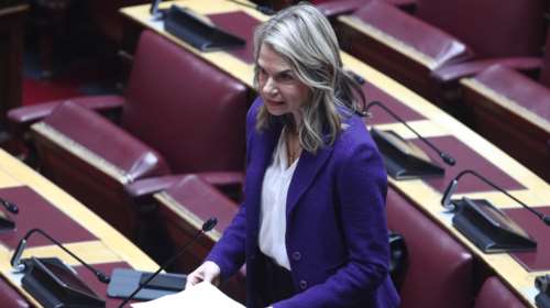 Μιλένα Αποστολάκη για επιστολική ψήφο: Τυχοδιωκτική απόπειρα πολιτικού αντιπερισπασμού από την κυβερνηση