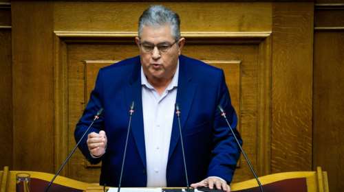 Ψηφίζεται απόψε ο προϋπολογισμός στη Βουλή: Στο βήμα ο Δημήτρης Κουτσούμπας - Δείτε live